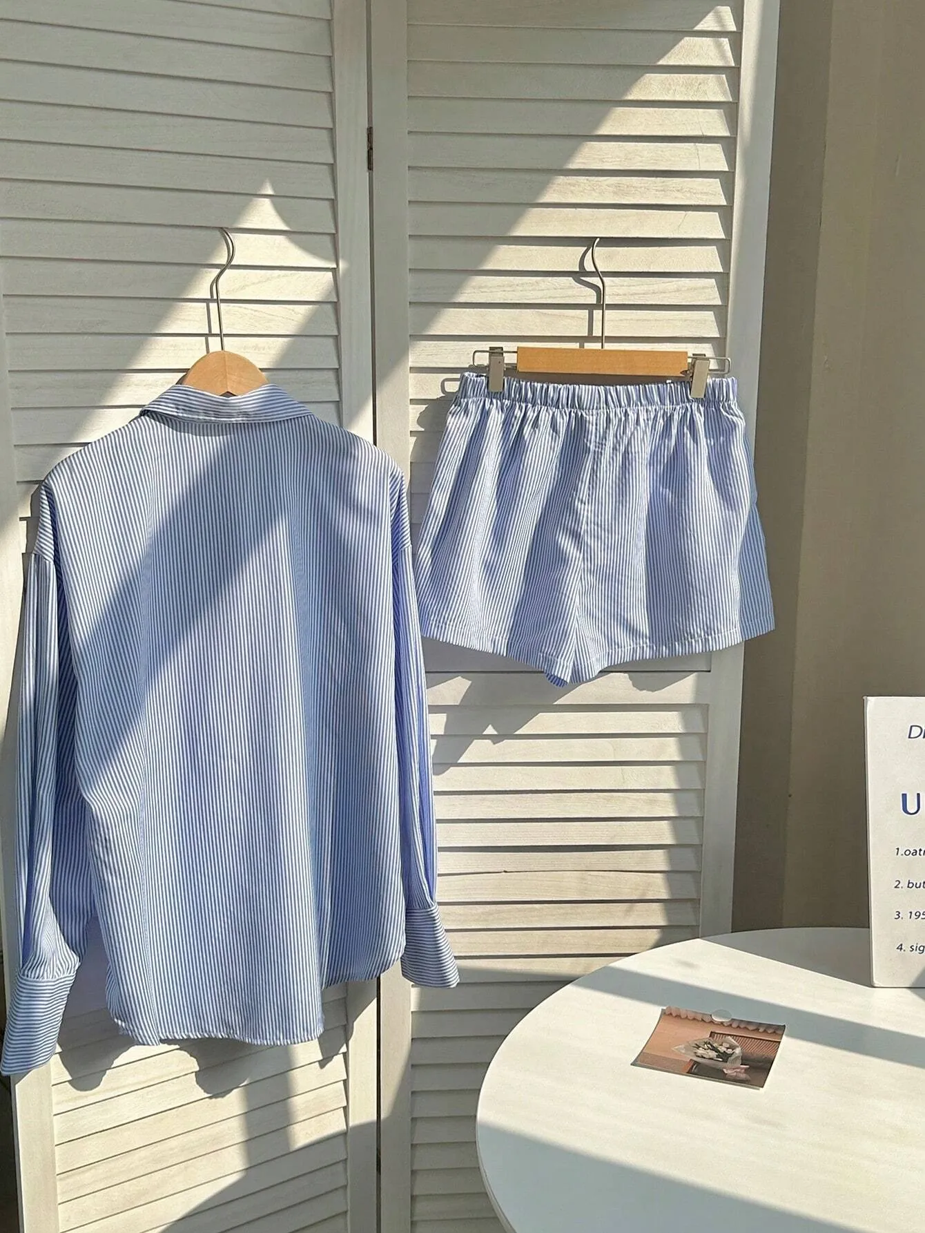 2pcs Women's Striped Long Sleeve Shirt & Shorts Set