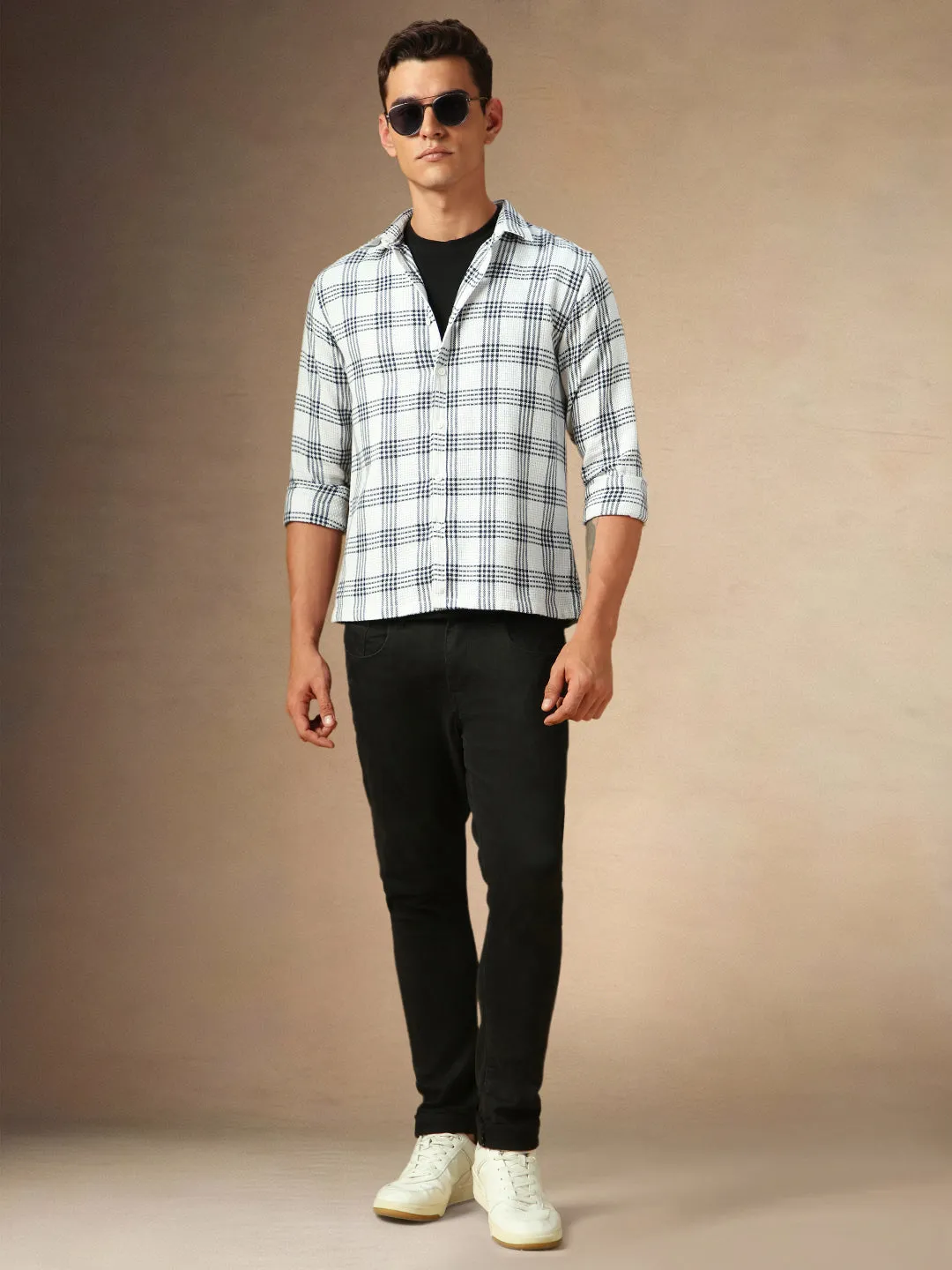 Men's White Checks Spread Collar Full Sleeves Casual Shirt