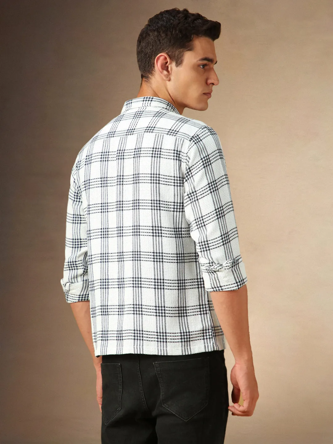 Men's White Checks Spread Collar Full Sleeves Casual Shirt