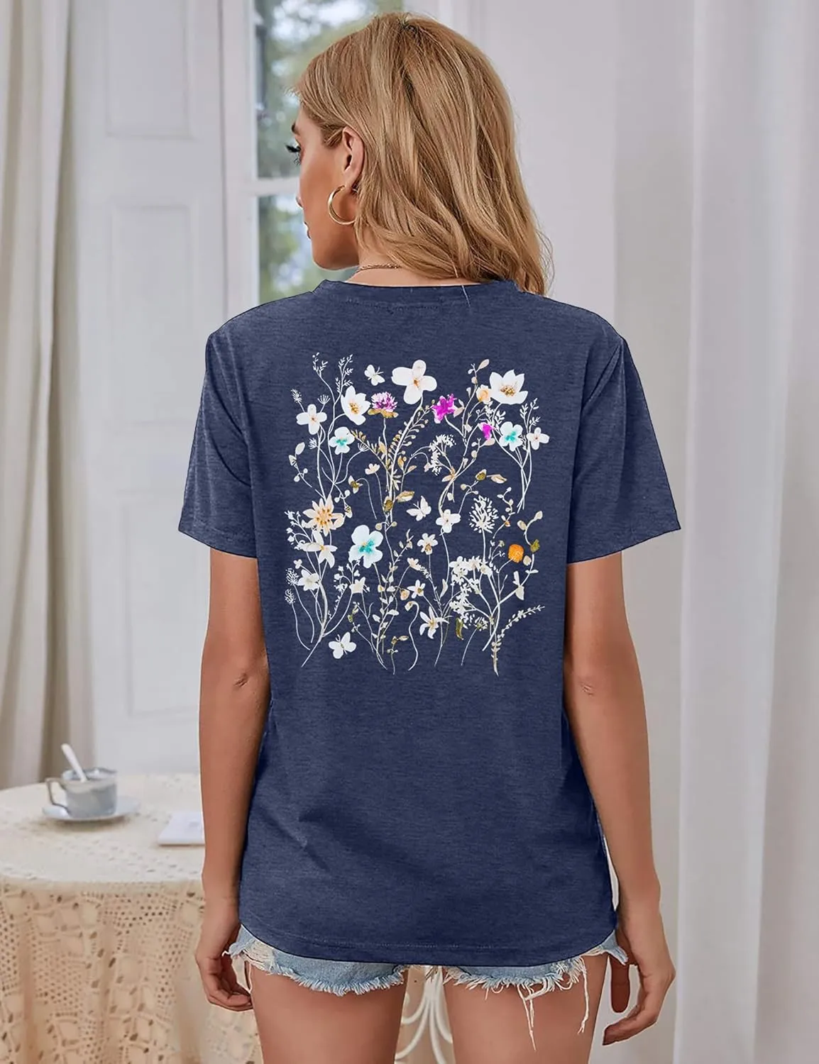 Vintage Flowers Shirt Women: Boho Floral T-Shirt Flower Graphic Shirt Wildflowers Tees Short Sleeve Casual Tops